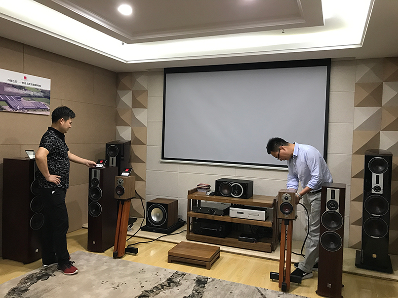 （Web格式图）全国巡回活动石家庄站报道2.jpg
