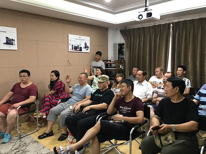 （Web格式图）全国巡回活动石家庄站报道10.jpg