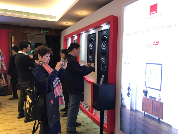 （WEB格式图）上海展报道6.jpg