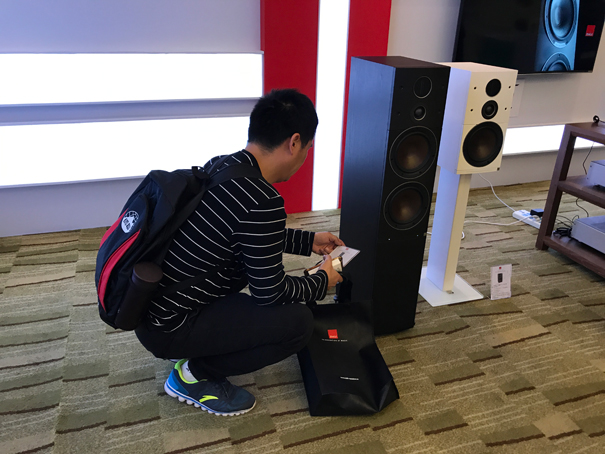 （WEB格式图）上海展报道7.jpg