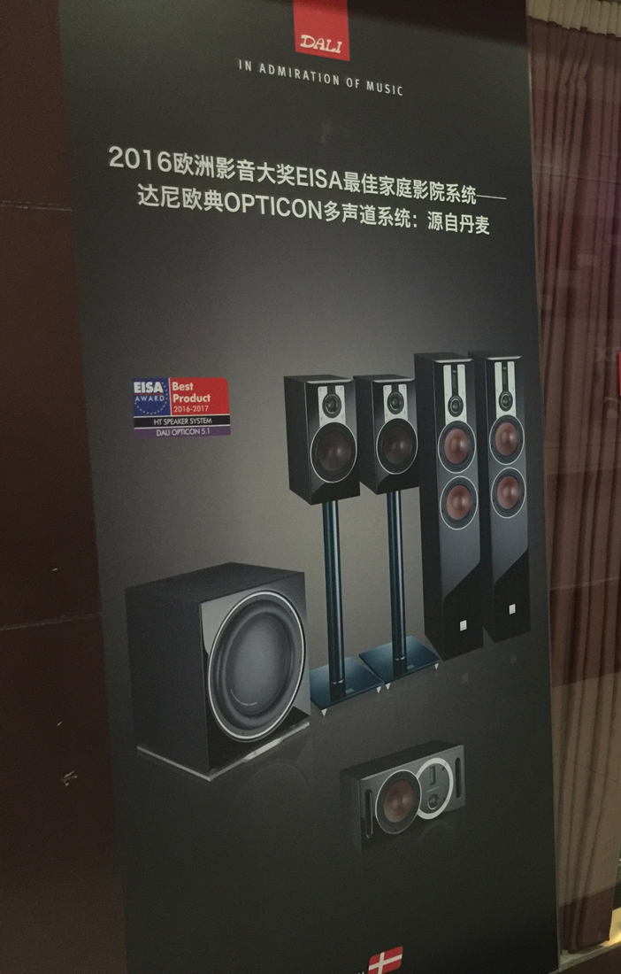 (Web格式图)7.5昆明活动报道 (1).jpg