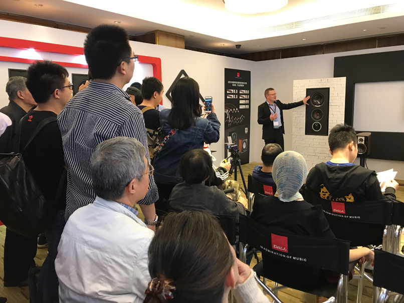 (Web格式图)达尼携众多“XIN”品亮相2017上海展,引领音乐新风尚6.jpg