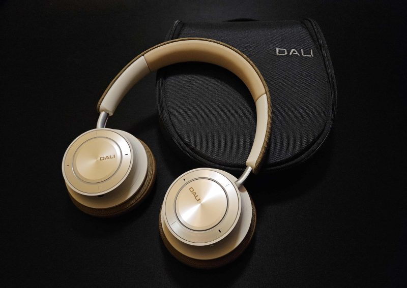 IO-8荣获《HiFi Oasis》2025年最佳主动降噪耳机奖项